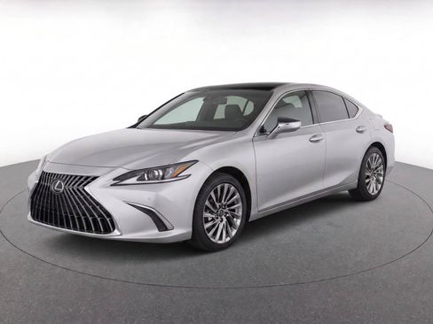 Used 2024 Lexus ES 350 w/ Technology Package FWD image 2