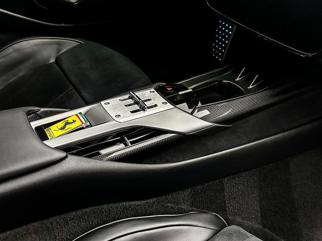 Certified 2025 Ferrari 12Cilindri RWD image 19