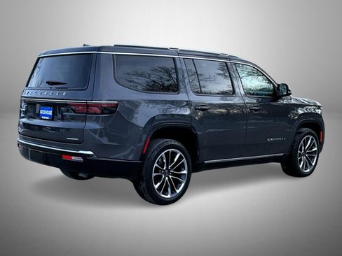 Used 2022 Jeep Wagoneer Series III w/ Premium Group I image 5