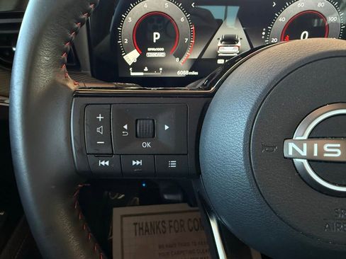 Used 2025 Nissan Kicks SR image 24