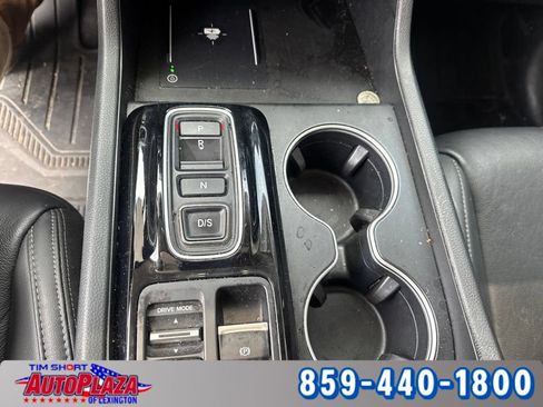 Used 2025 Honda Pilot Touring image 12