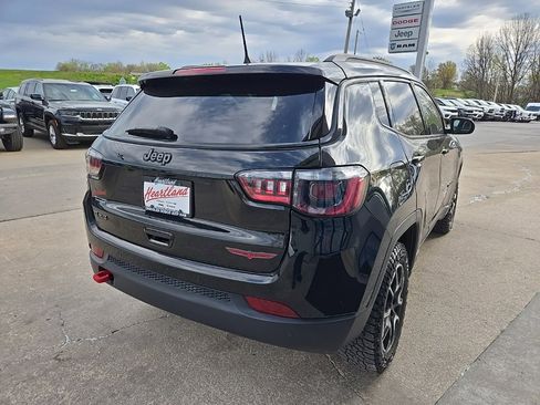 Used 2024 Jeep Compass Trailhawk image 12