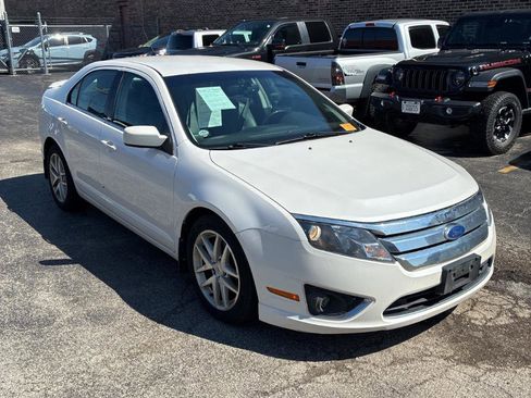 Used 2011 Ford Fusion SEL image 3