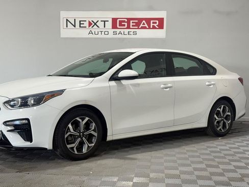 Used 2020 Kia Forte LXS FWD image 6