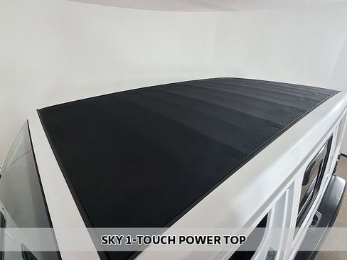 Used 2021 Jeep Wrangler Unlimited Rubicon image 4