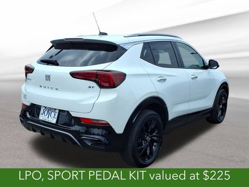 Certified 2024 Buick Encore GX Sport Touring w/ Comfort Package FWD image 6