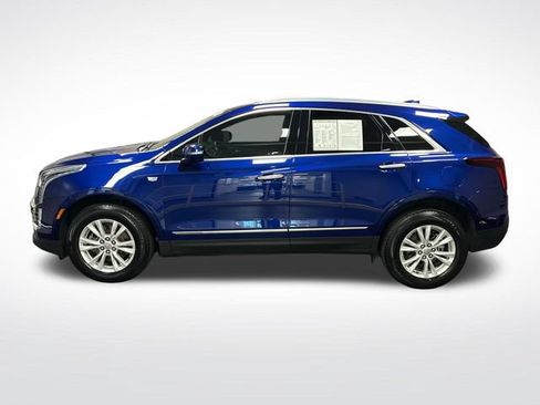 Certified 2023 Cadillac XT5 Luxury FWD image 2