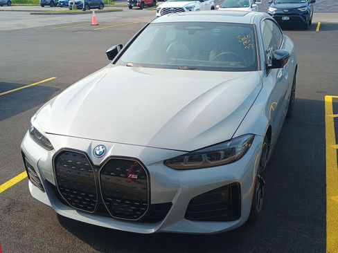 Used 2022 BMW i4 M50 AWD/4WD image 2