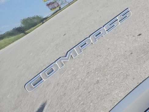 Used 2024 Jeep Compass Trailhawk AWD/4WD image 11