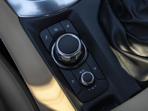 Used 2025 MAZDA MX-5 Miata RF Grand Touring image 70