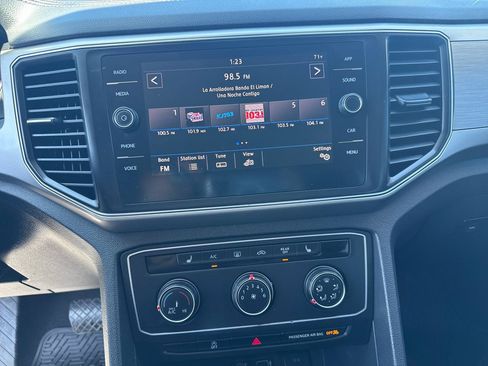 Used 2018 Volkswagen Atlas SE FWD image 23