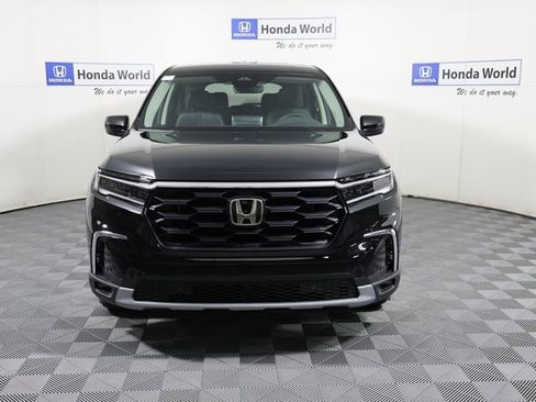 New 2025 Honda Pilot EX-L image 2