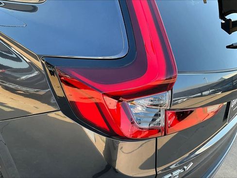 Used 2023 Honda CR-V Sport image 28