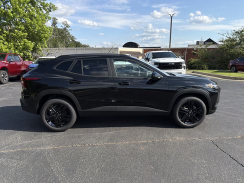 New 2026 Chevrolet Trax ACTIV w/ Driver Confidence Package FWD image 4