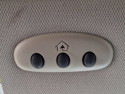 Used 2011 Lincoln MKX 2WD w/ 101A Rapid Spec Order Code image 24
