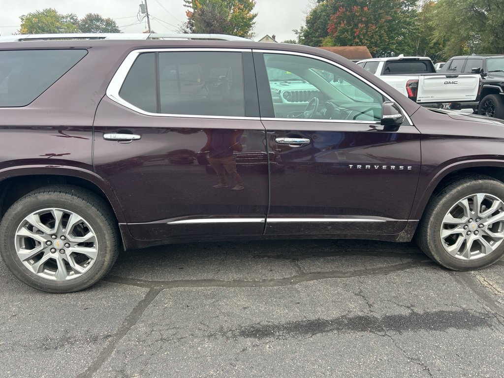 Used 2018 Chevrolet Traverse Premier AWD/4WD image 3