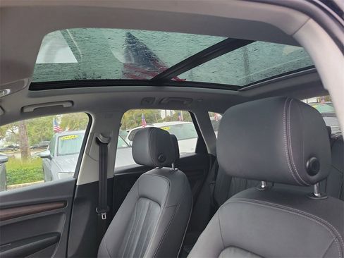 Used 2022 Audi Q5 2.0T Premium w/ Convenience Package image 15