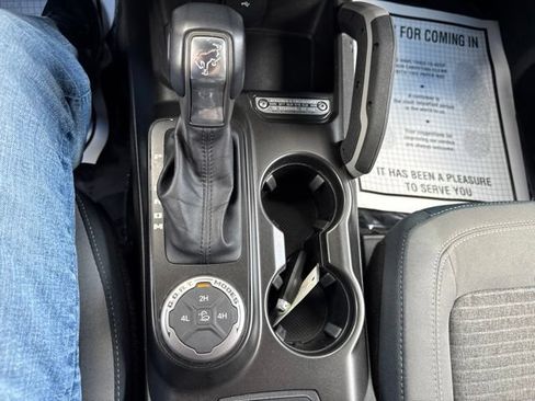 Used 2023 Ford Bronco Outer Banks AWD/4WD image 22