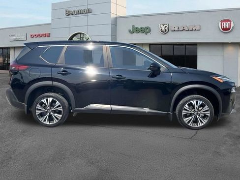 Used 2023 Nissan Rogue SV FWD image 8