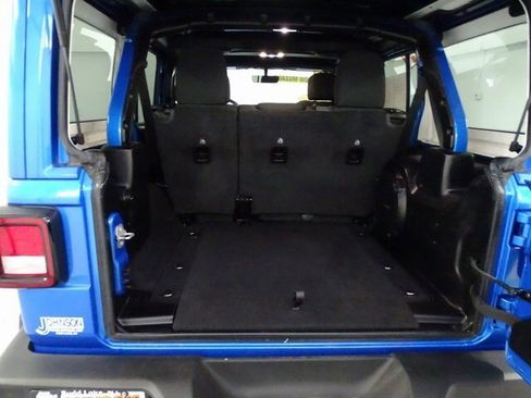 Certified 2022 Jeep Wrangler Unlimited Sport w/ Sun And Sound Package image 20