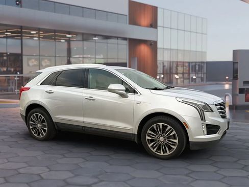 Used 2017 Cadillac XT5 Premium Luxury image 14