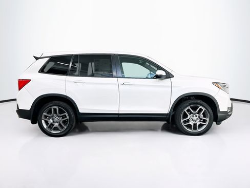 Used 2023 Honda Passport EX-L image 10