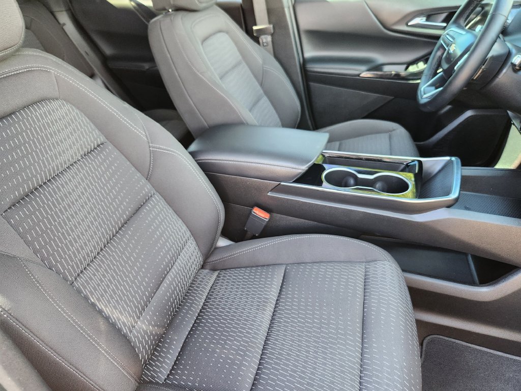 Used 2025 Chevrolet Equinox LT AWD/4WD image 15