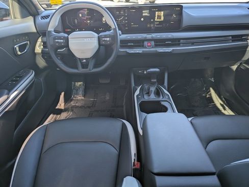 Used 2025 Kia K4 GT-Line w/ GT-Line Premium Package image 19