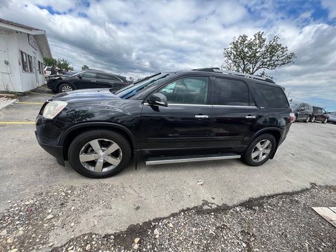 Used 2012 GMC Acadia SLT w/ LPO, 'HIT The Road' Package AWD/4WD image 18