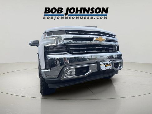 Used 2021 Chevrolet Silverado 1500 LTZ w/ LTZ Premium Package AWD/4WD image 10