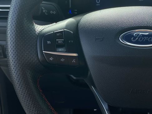 Used 2023 Ford Escape ST-Line FWD image 20