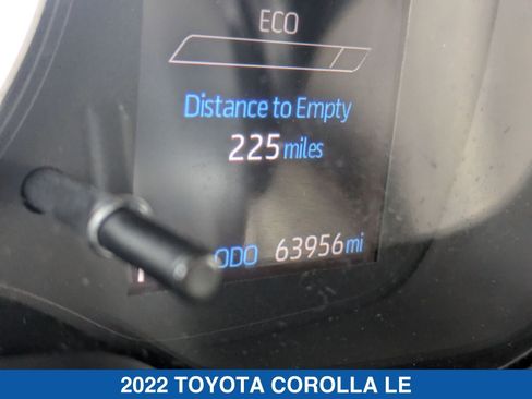 Used 2022 Toyota Corolla LE image 18