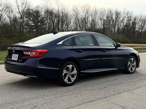 Used 2019 Honda Accord EX image 33