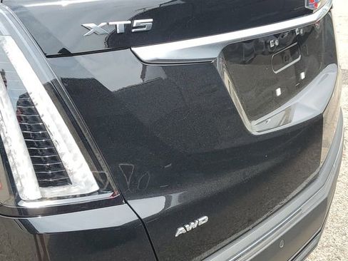 Certified 2023 Cadillac XT5 Sportv w/ LPO, Floor Liner Package AWD/4WD image 35
