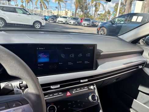 Used 2025 Hyundai Sonata SEL FWD image 20