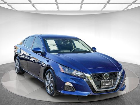 Used 2022 Nissan Altima 2.5 S w/ Driver Assist Package FWD image 5