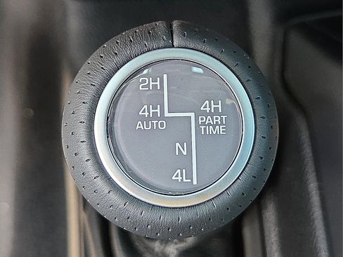 New 2025 Jeep Gladiator Mojave image 18