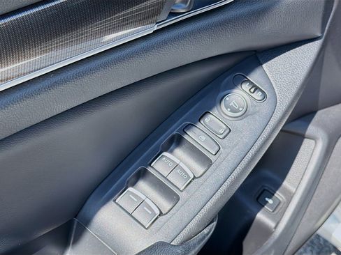 Used 2018 Honda Accord Sport image 20