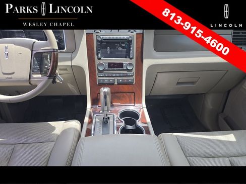 Used 2014 Lincoln Navigator 2WD image 13