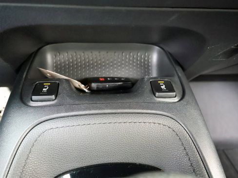 Used 2020 Toyota Corolla XSE image 46