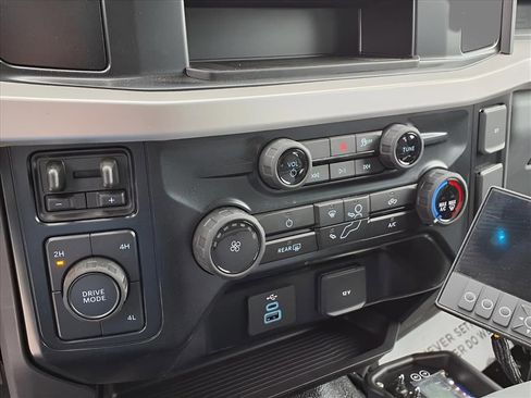 New 2025 Ford F550 4x4 Crew Cab Super Duty image 8