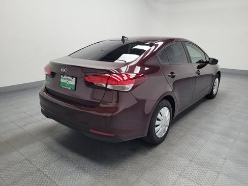 Used 2017 Kia Forte LX FWD image 9