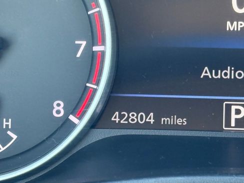 Certified 2024 Nissan Sentra SV image 18