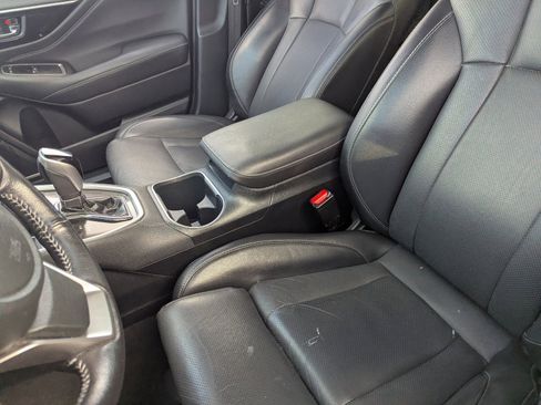 Used 2021 Subaru Outback Limited image 17