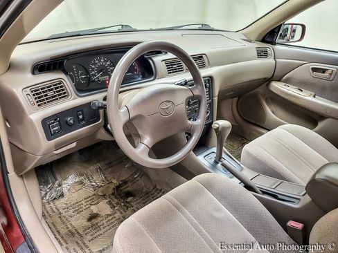 Used 2000 Toyota Camry LE image 9