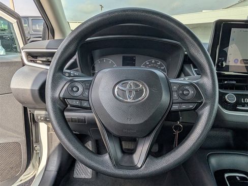 Used 2024 Toyota Corolla LE image 7