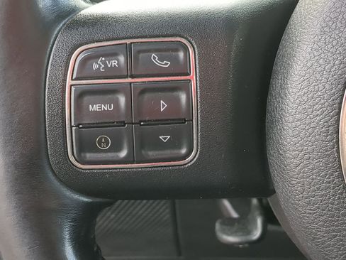 Used 2013 Jeep Wrangler Unlimited Sahara w/ Connectivity Group image 27