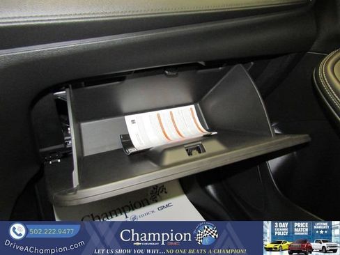 Certified 2025 Buick Encore GX Preferred AWD/4WD image 30