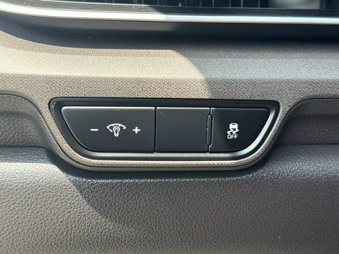 Used 2025 Kia Carnival EX FWD image 37