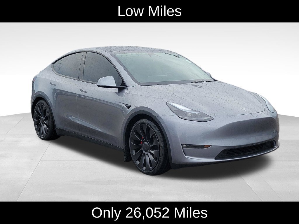 Used 2025 Tesla Model Y Performance AWD/4WD image 2